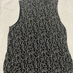 Reitmans Black and White Patterned Tank Top